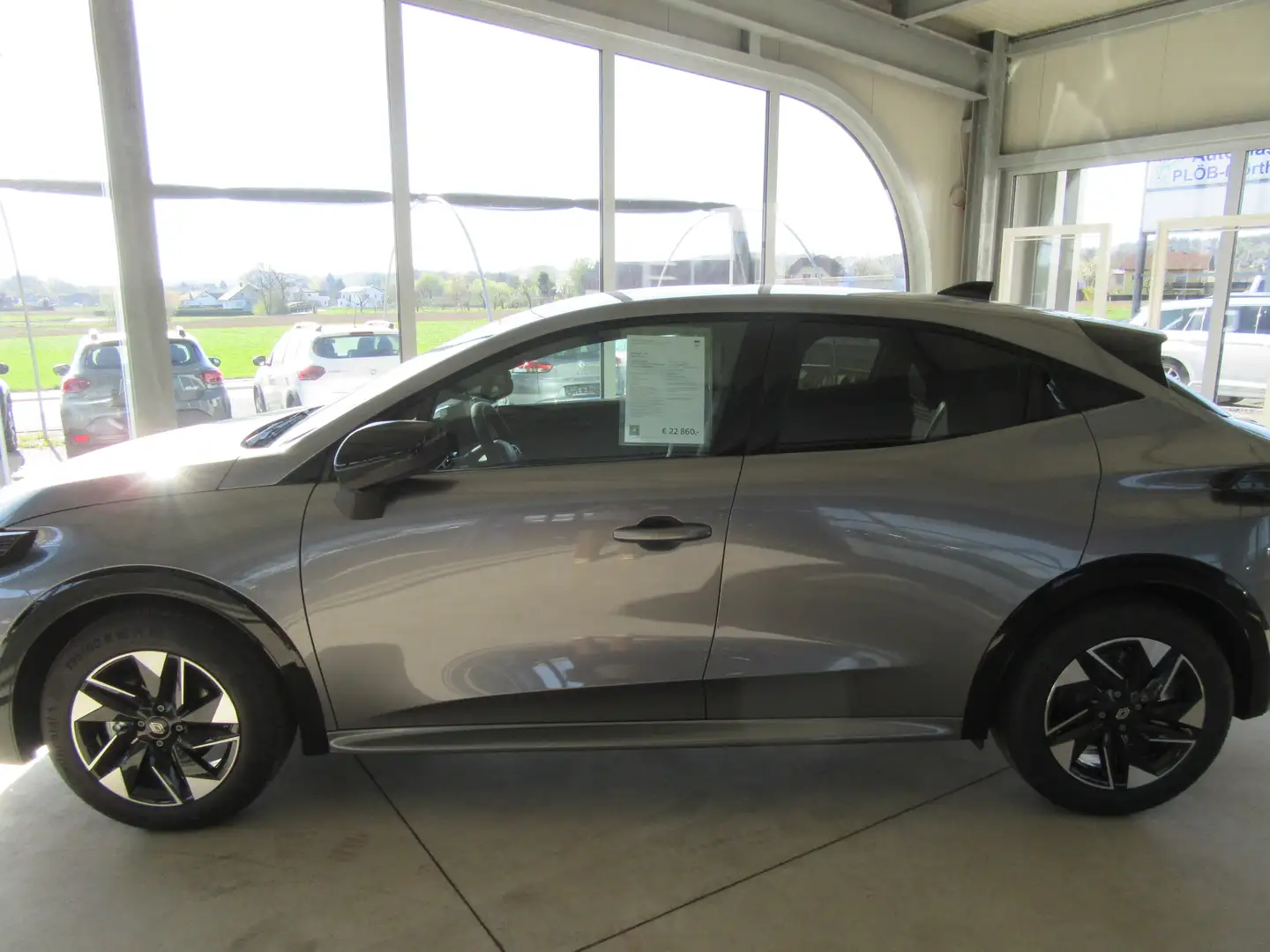 Renault Clio TCe115 Techno Grau - 1