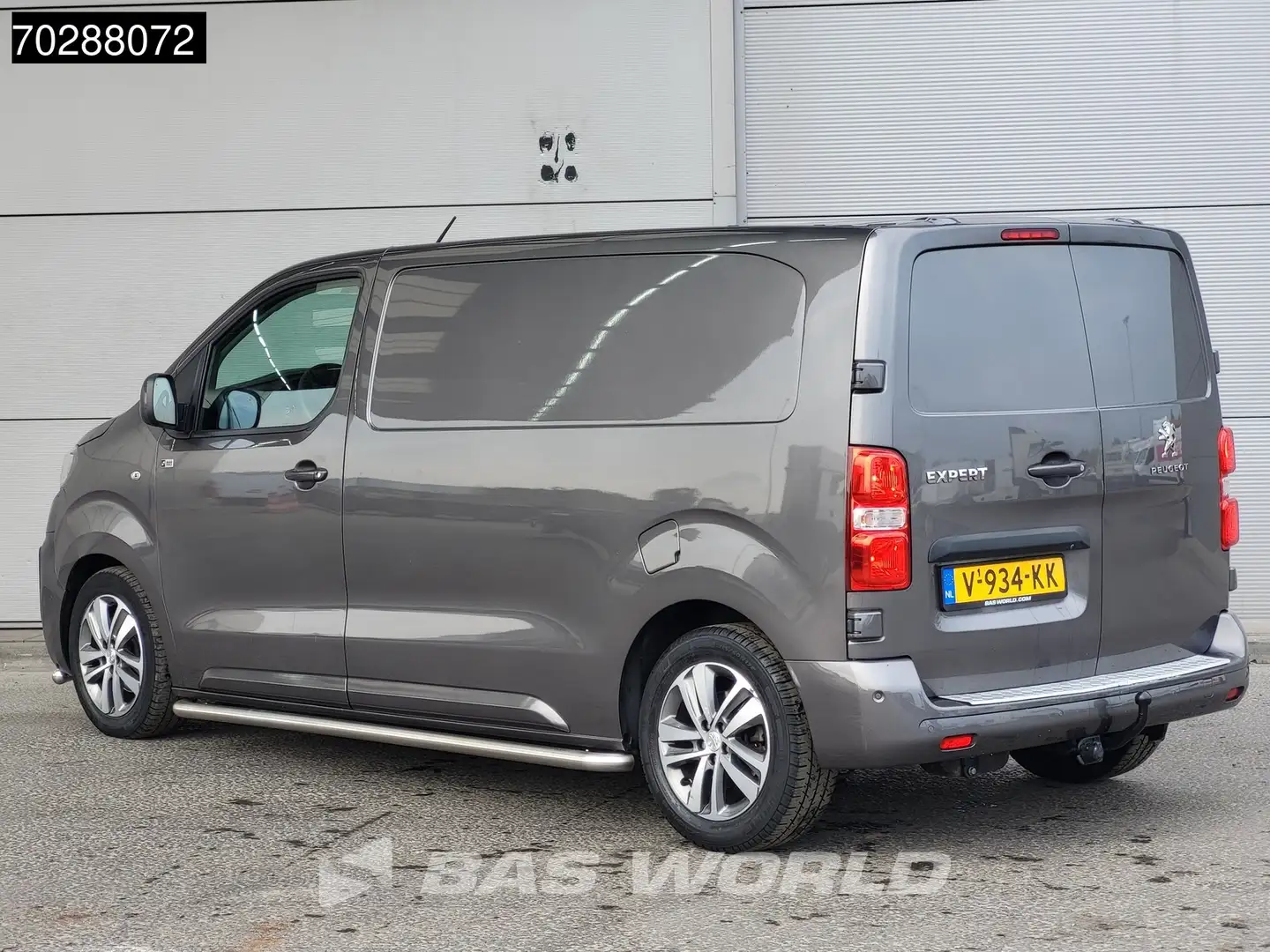 Peugeot Expert 180PK Automaat L2H1 Navi Airco Cruise Camera Parke - 2
