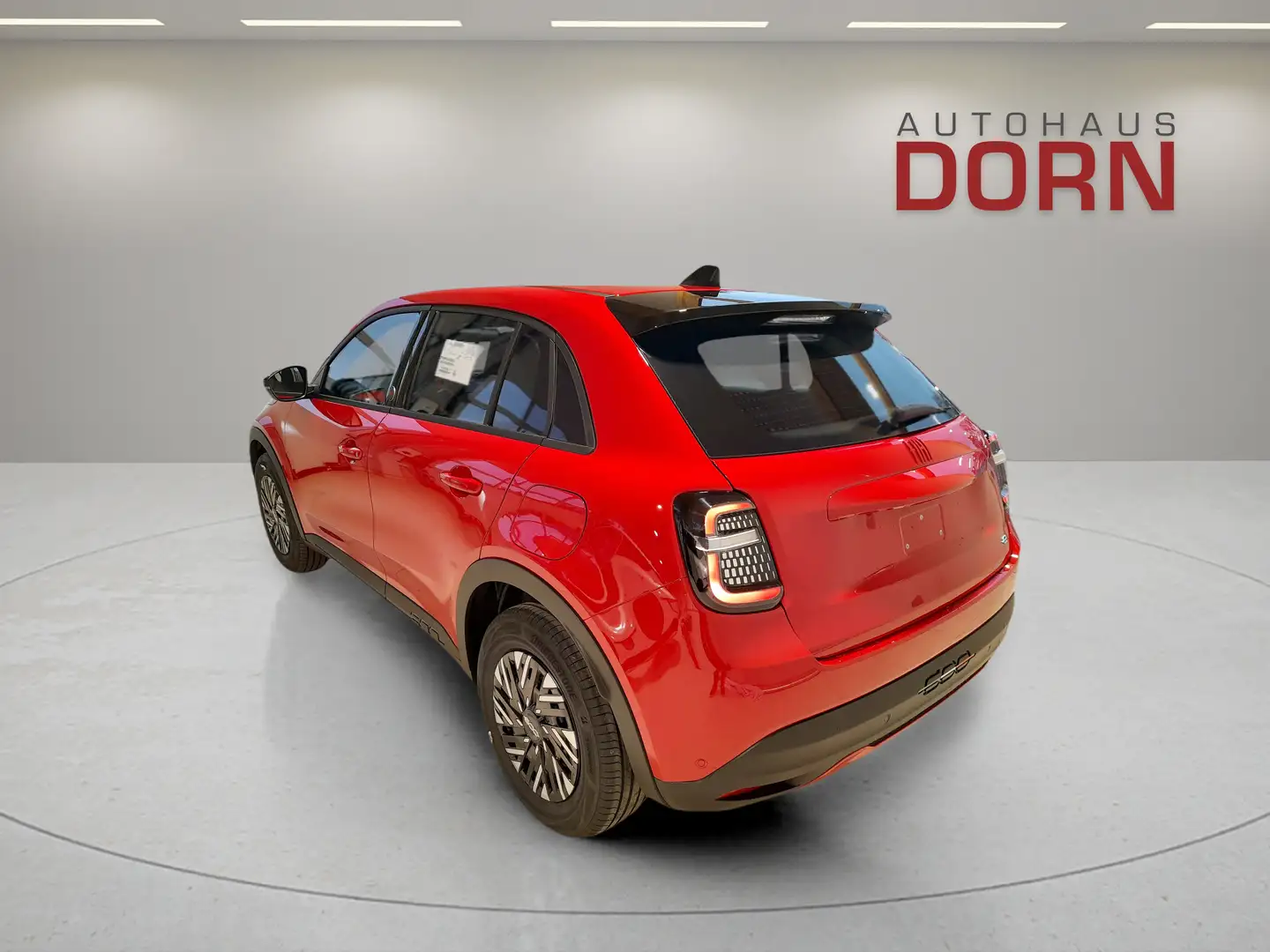 Fiat 600 600e RED 2023 54kWh Klimaautomatik Onboard-Charger Rot - 2