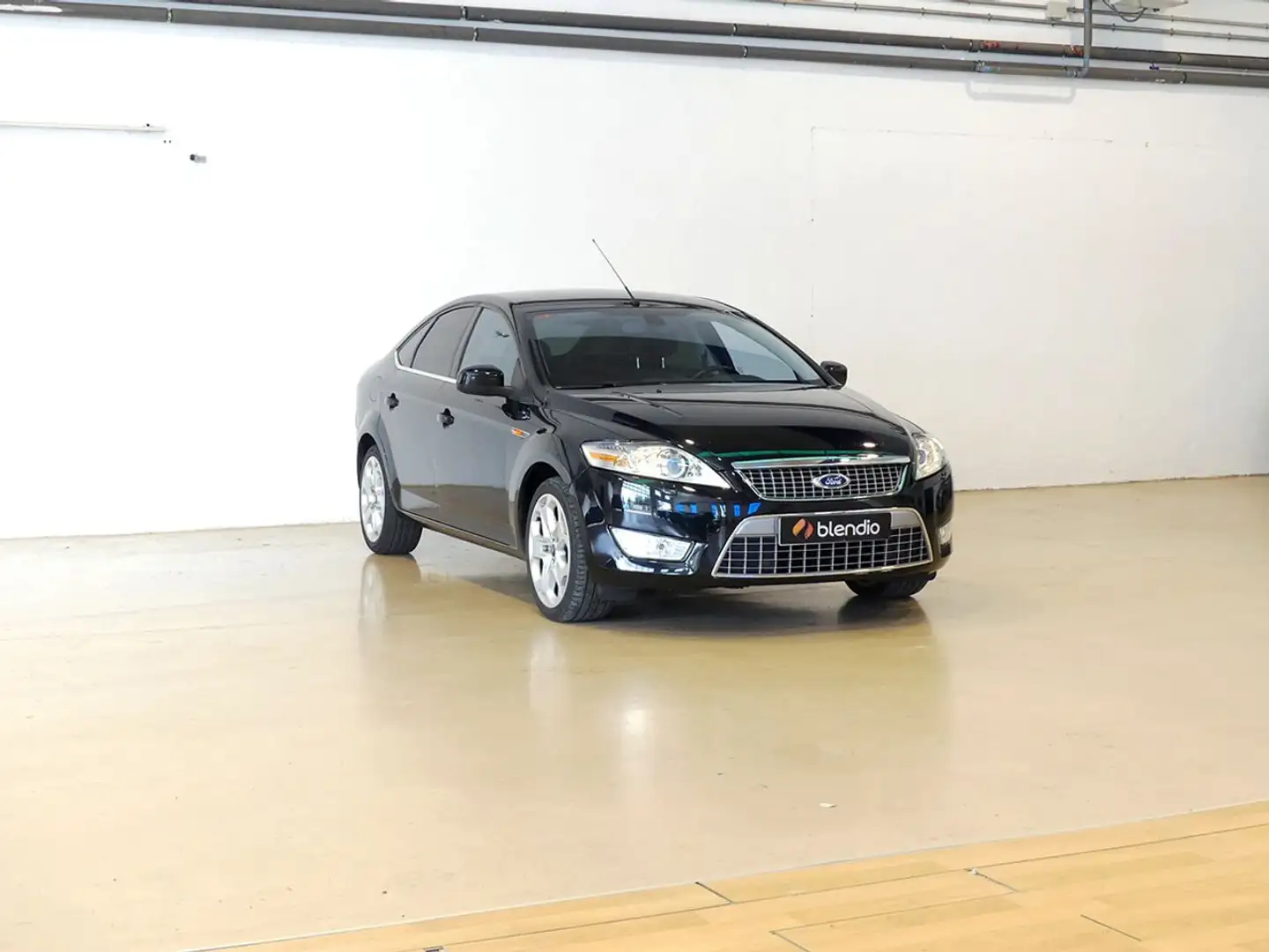 Ford Mondeo 2.0i Trend Negro - 2