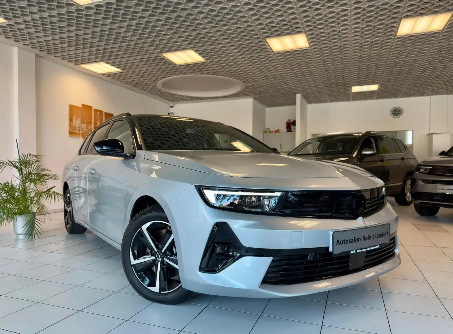 Opel Astra L Sports Tourer GS*Pano*AHK*Navi*LED*SHZ* Silber - 1