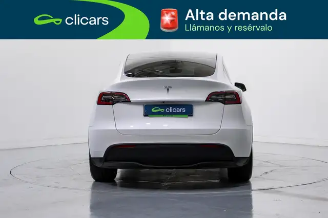 Tesla Model Y view 4