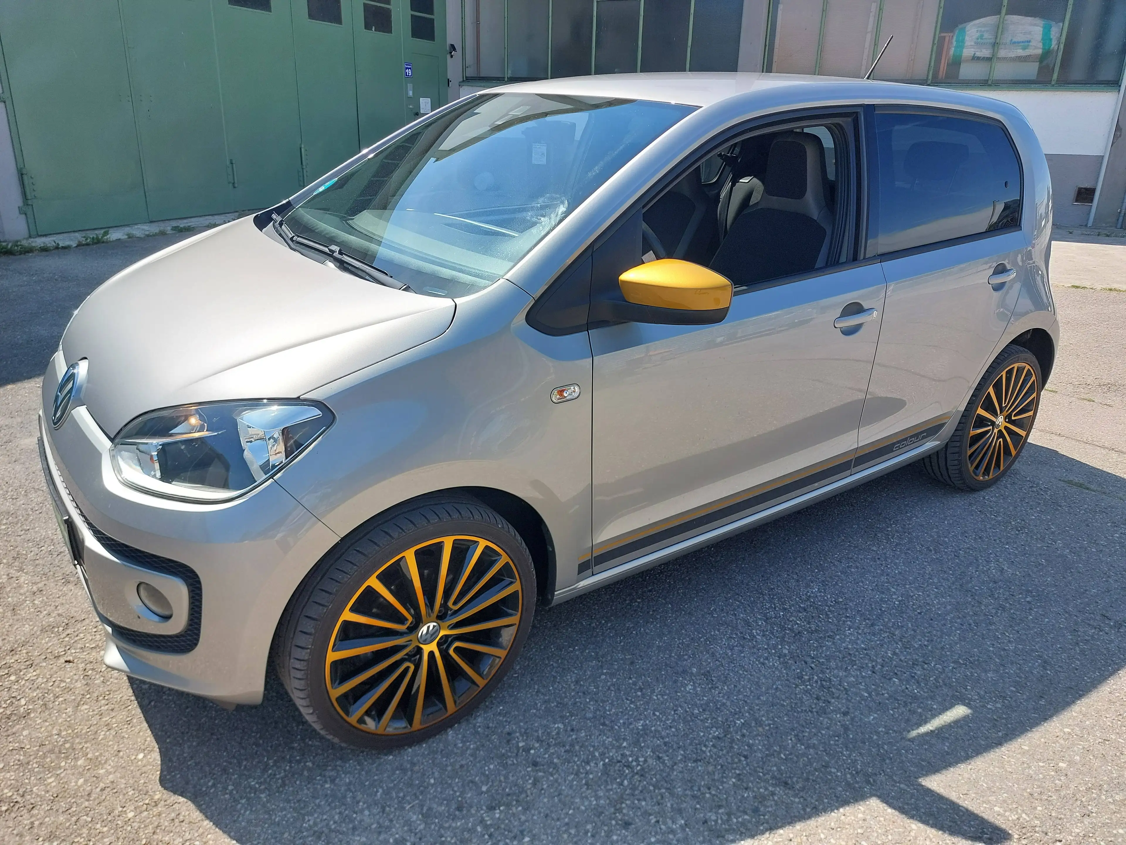 Volkswagen up! colour up! — photo 2