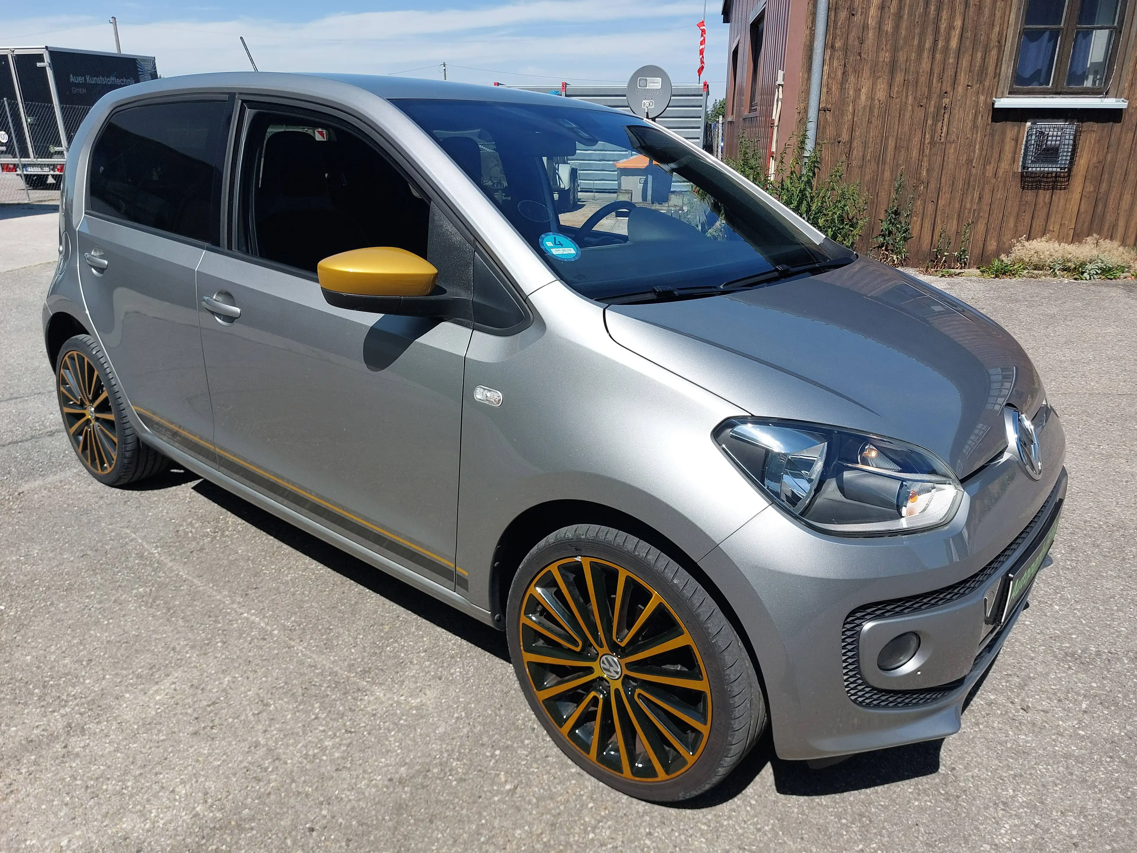 Volkswagen up! colour up! — photo 5