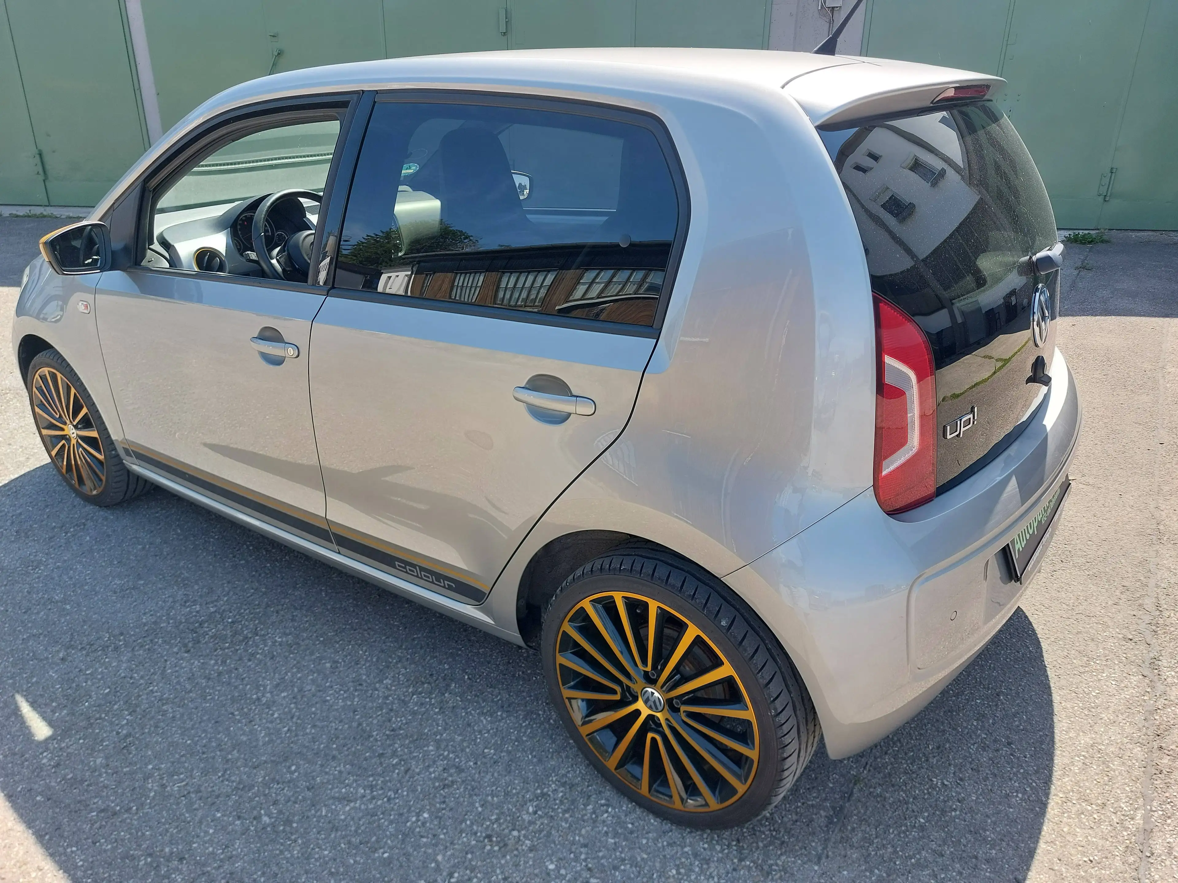 Volkswagen up! colour up! — photo 10