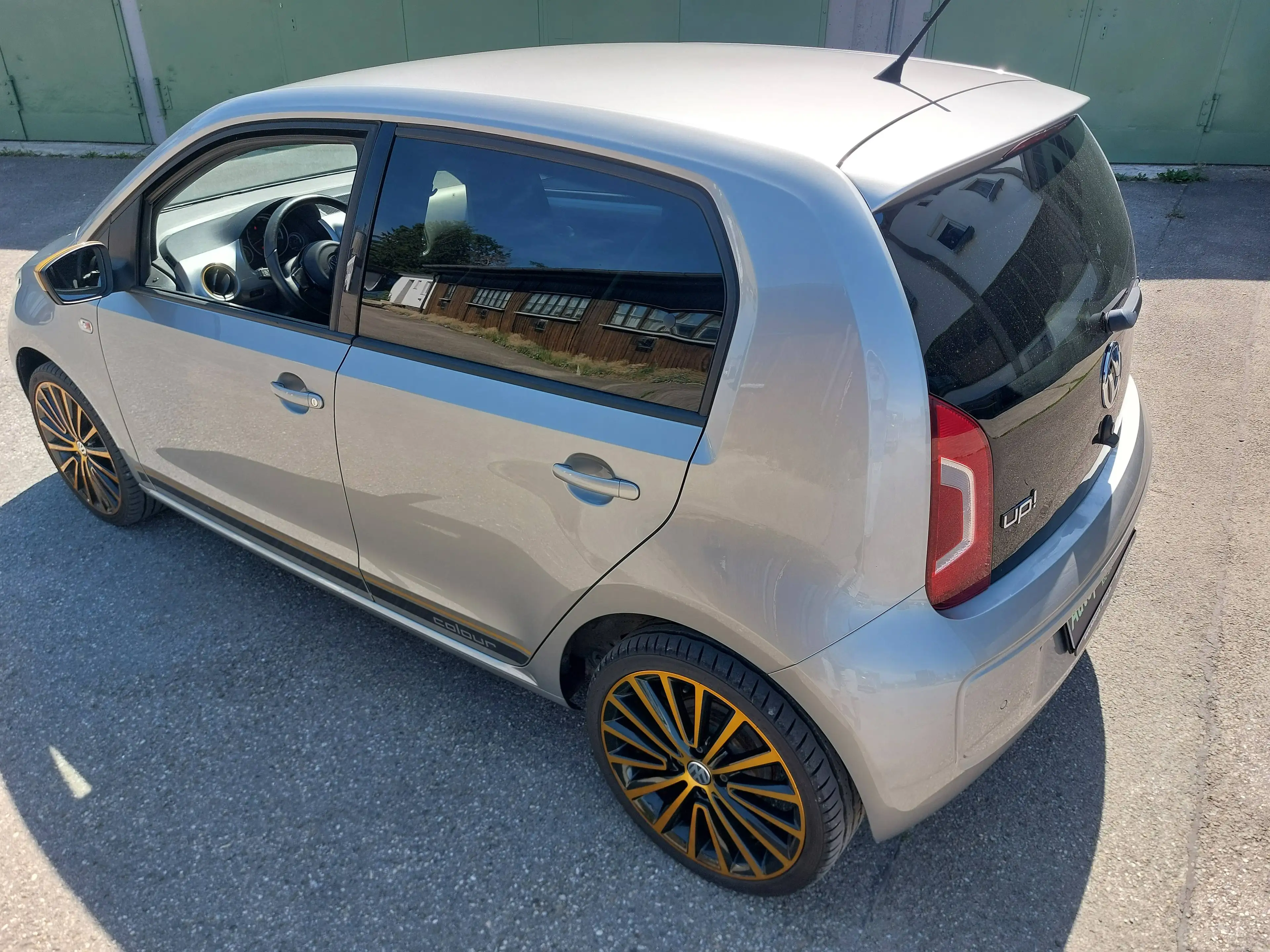 Volkswagen up! colour up! — photo 11