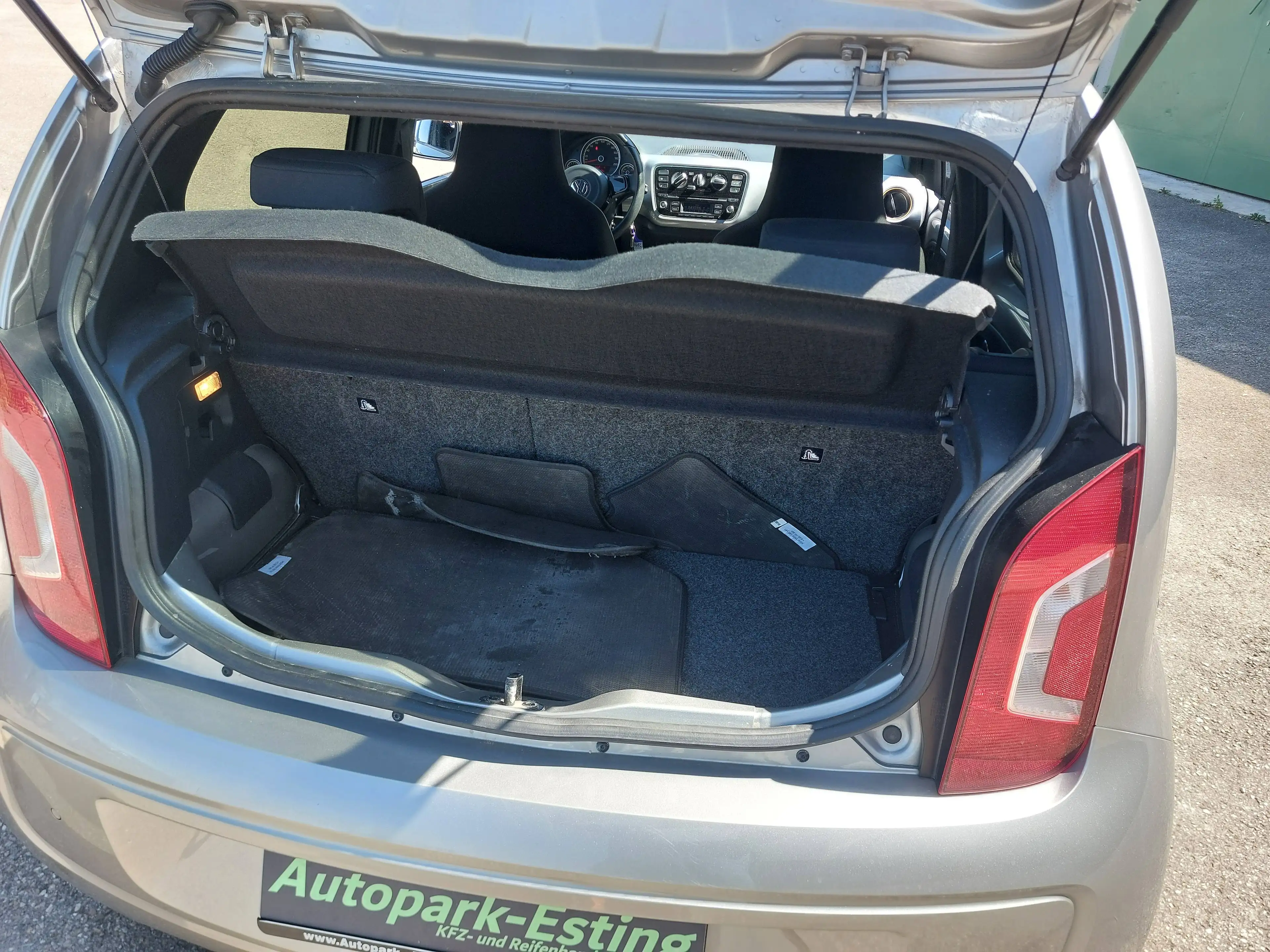 Volkswagen up! colour up! — photo 12