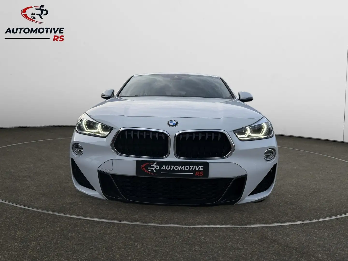 BMW X2 SDrive18i M-Pakket High Exec Full M Sportief Desig Wit - 2