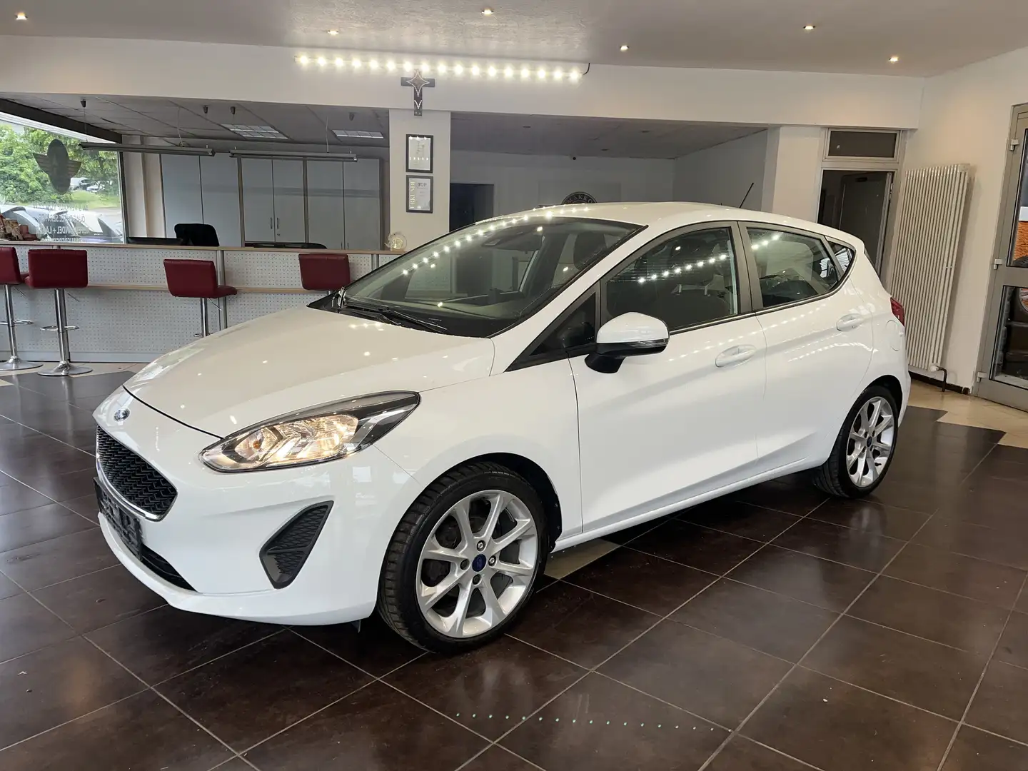 Ford Fiesta Trend*SHZ*TPM*KLIMAANALGE*TOP Gepflegt Blanc - 1