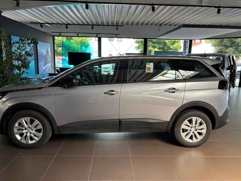 Peugeot 5008 Active Pack PureTech KAMERA DAB SITZHZG — photo 8