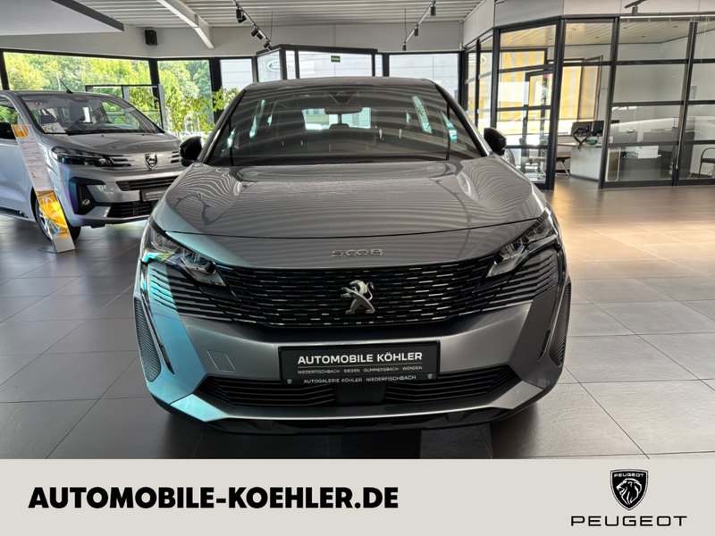 Peugeot 5008 Active Pack PureTech KAMERA DAB SITZHZG