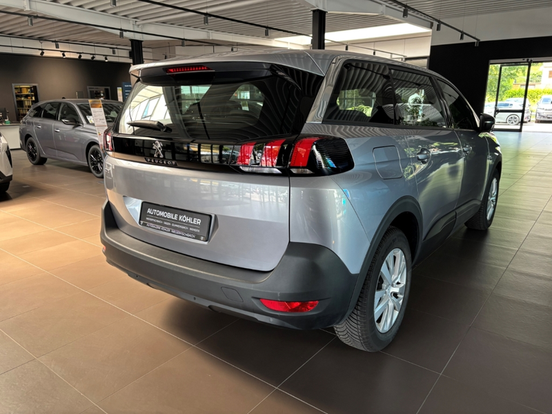 Peugeot 5008 Active Pack PureTech KAMERA DAB SITZHZG — photo 5