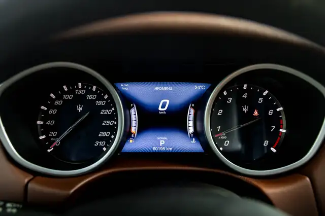 Maserati Gransport view 15