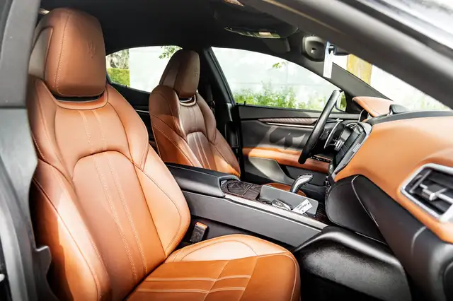 Maserati Gransport view 21