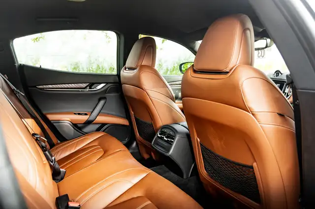 Maserati Gransport view 18