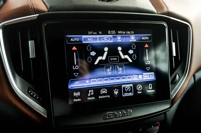 Maserati Gransport view 13