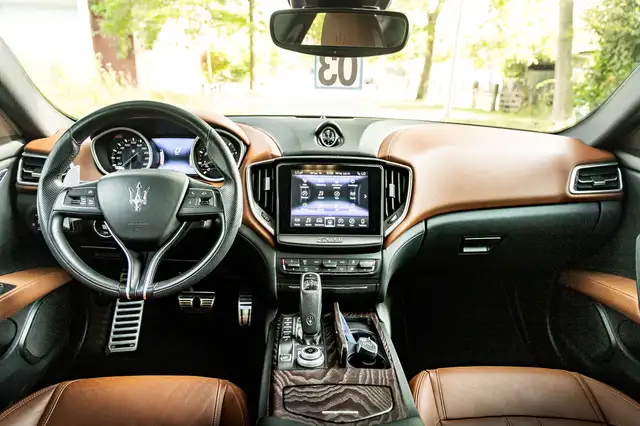 Maserati Gransport view 16
