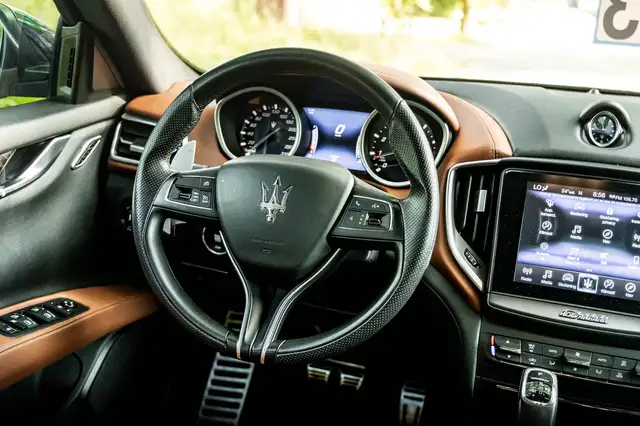 Maserati Gransport view 17