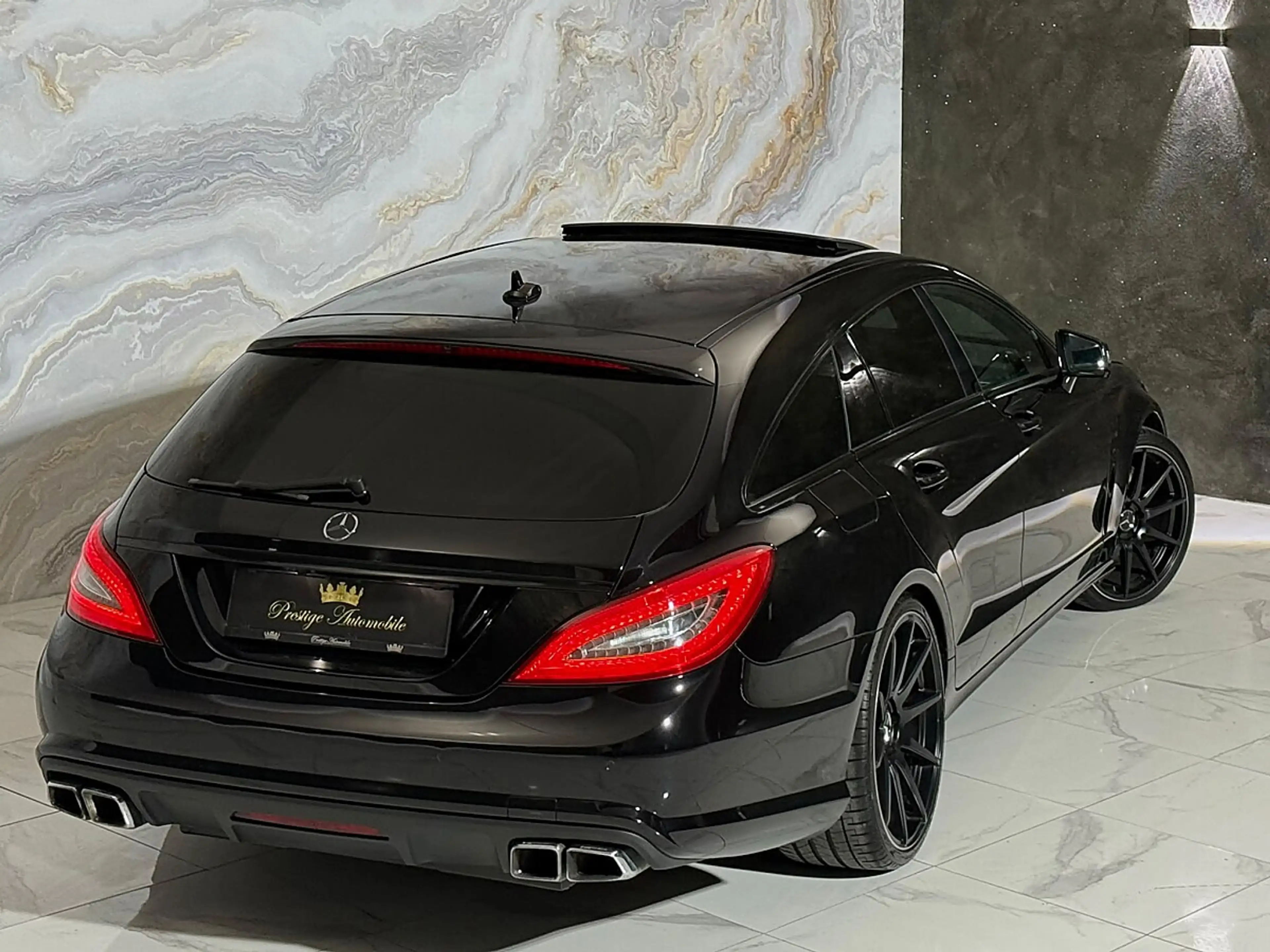 Mercedes-Benz CLS 63 AMG Shooting Brake 4MATIC * DESIGNO * BANG OLUFSEN ... — photo 15