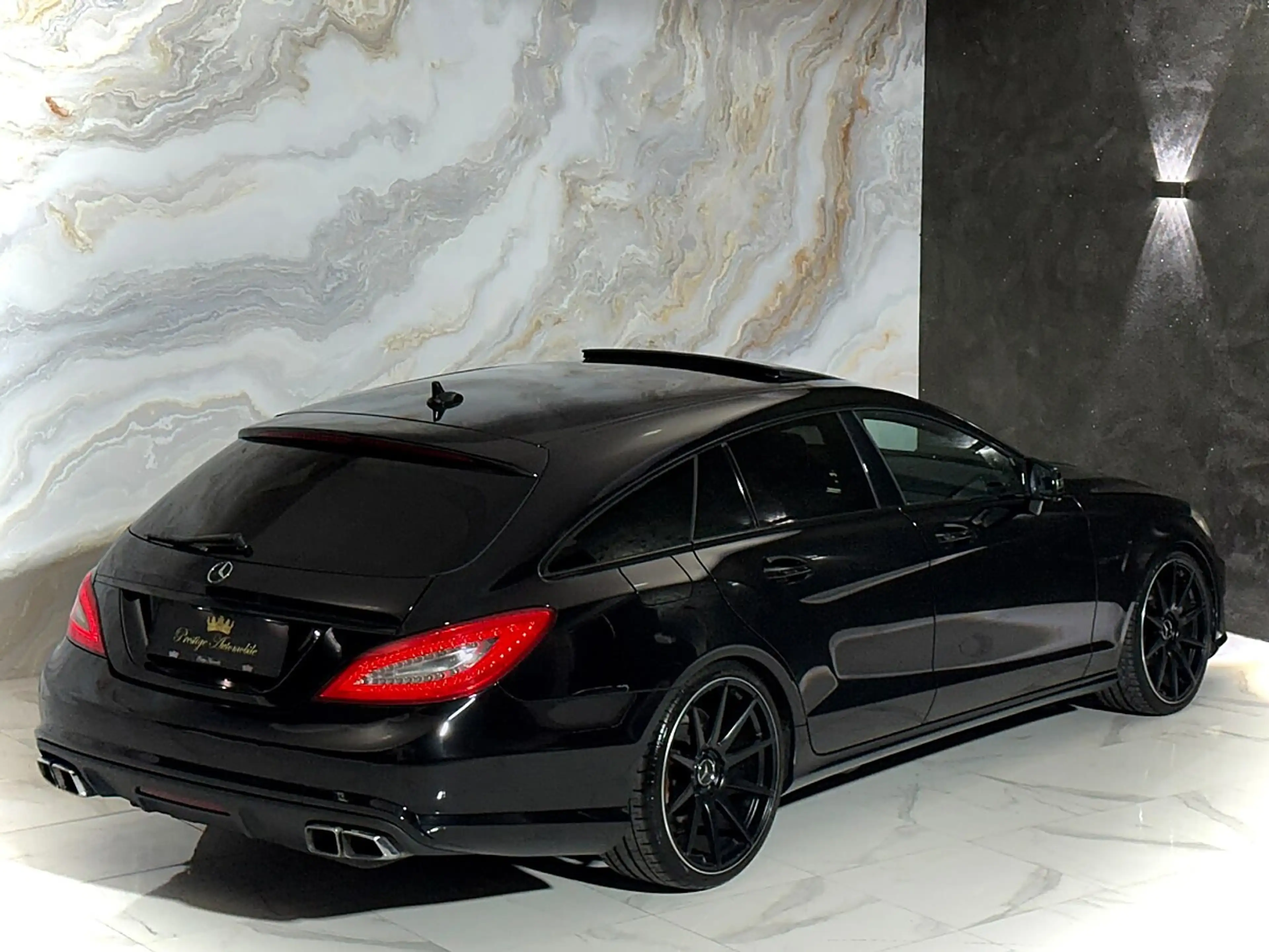 Mercedes-Benz CLS 63 AMG Shooting Brake 4MATIC * DESIGNO * BANG OLUFSEN ... — photo 11