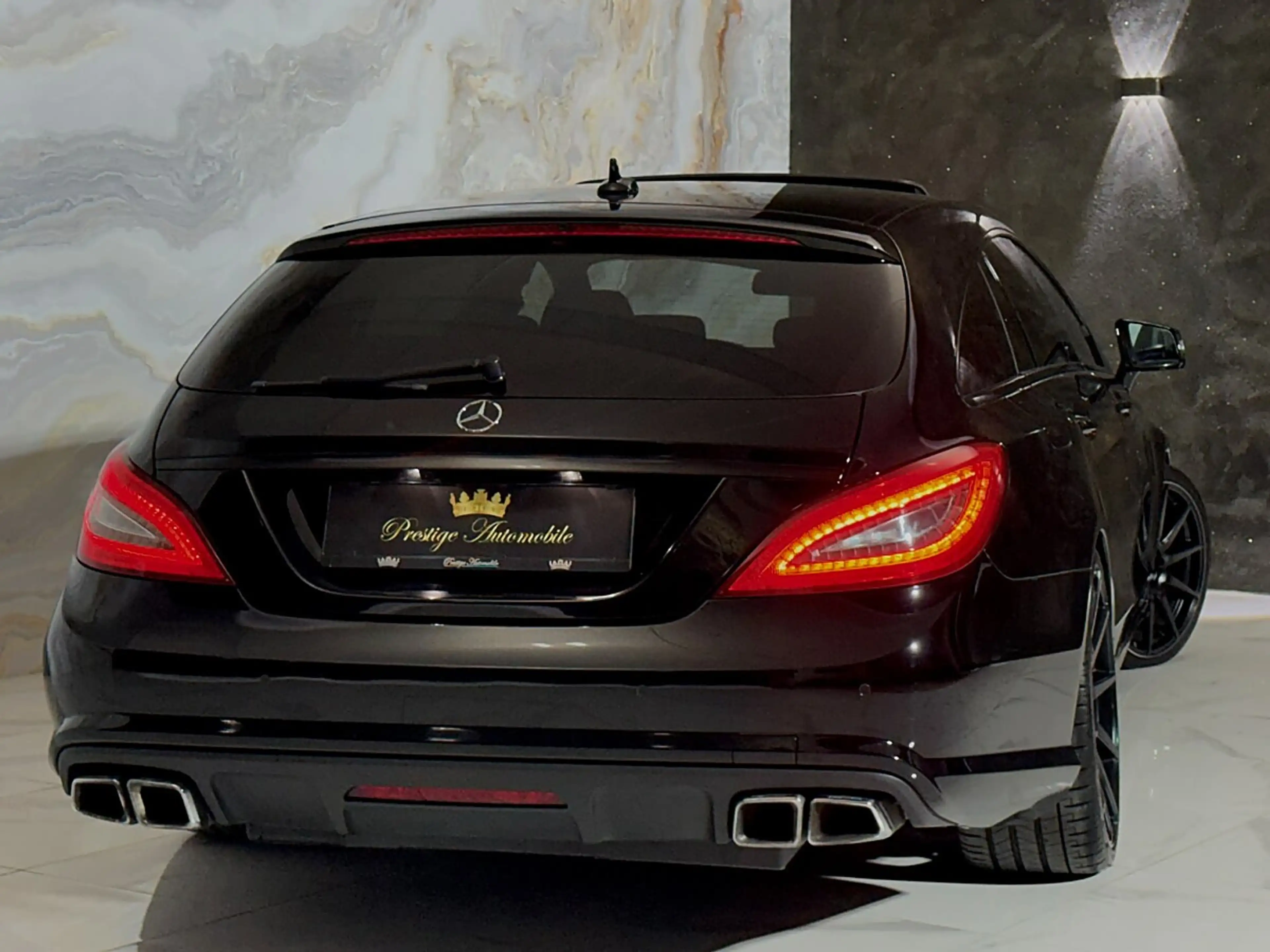 Mercedes-Benz CLS 63 AMG Shooting Brake 4MATIC * DESIGNO * BANG OLUFSEN ... — photo 13