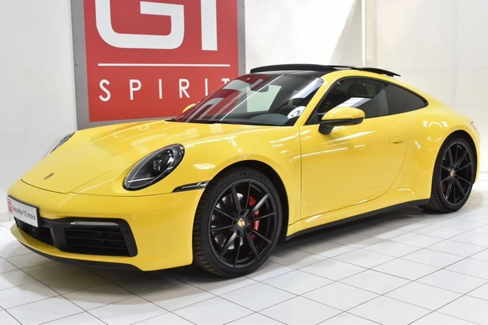 Porsche 992 PORSCHE 992 Carrera 4S Jaune - 1