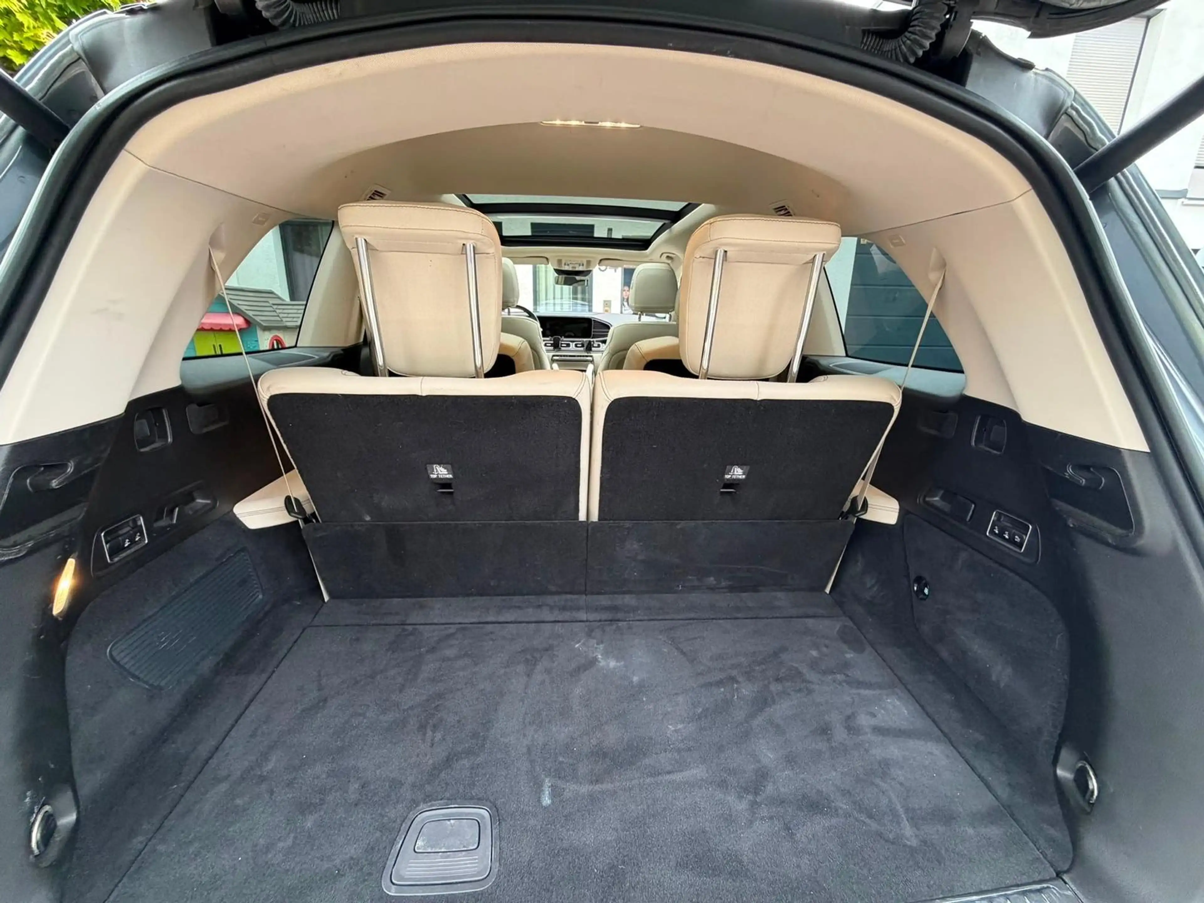 Mercedes-Benz GLS 580 4Matic*VOLL*AMG*SCHECKHEFT*Pano*Thule* — photo 10