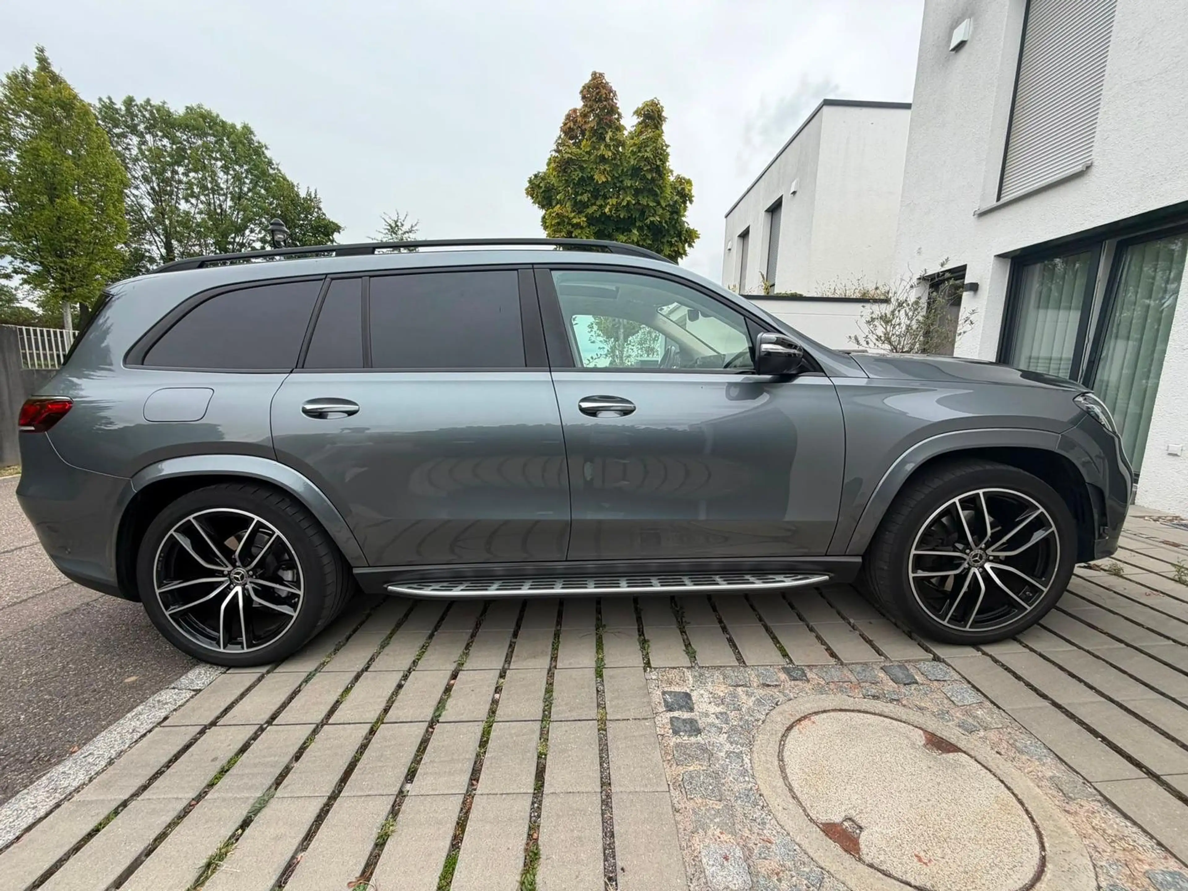 Mercedes-Benz GLS 580 4Matic*VOLL*AMG*SCHECKHEFT*Pano*Thule* — photo 7