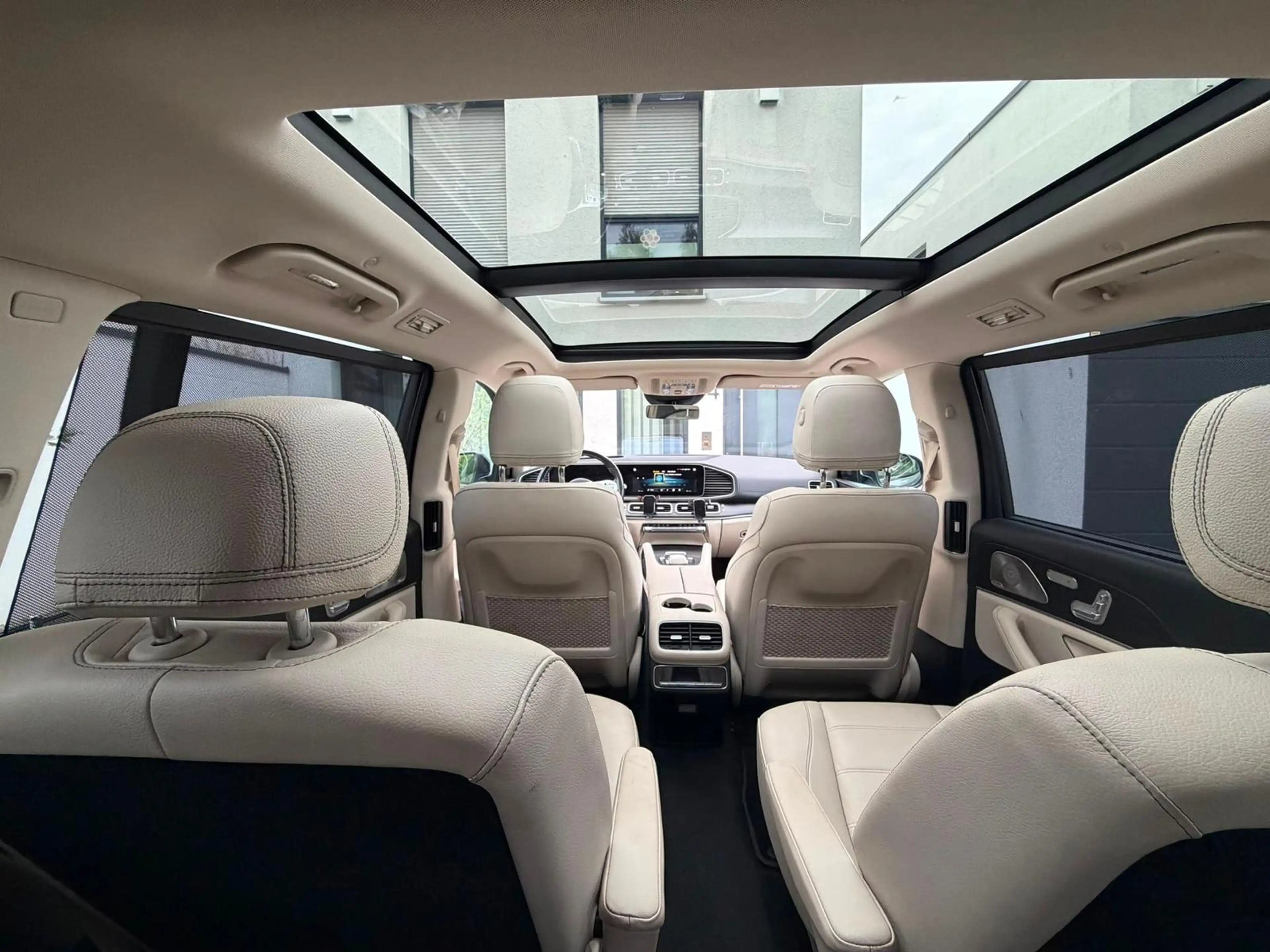 Mercedes-Benz GLS 580 4Matic*VOLL*AMG*SCHECKHEFT*Pano*Thule* — photo 11