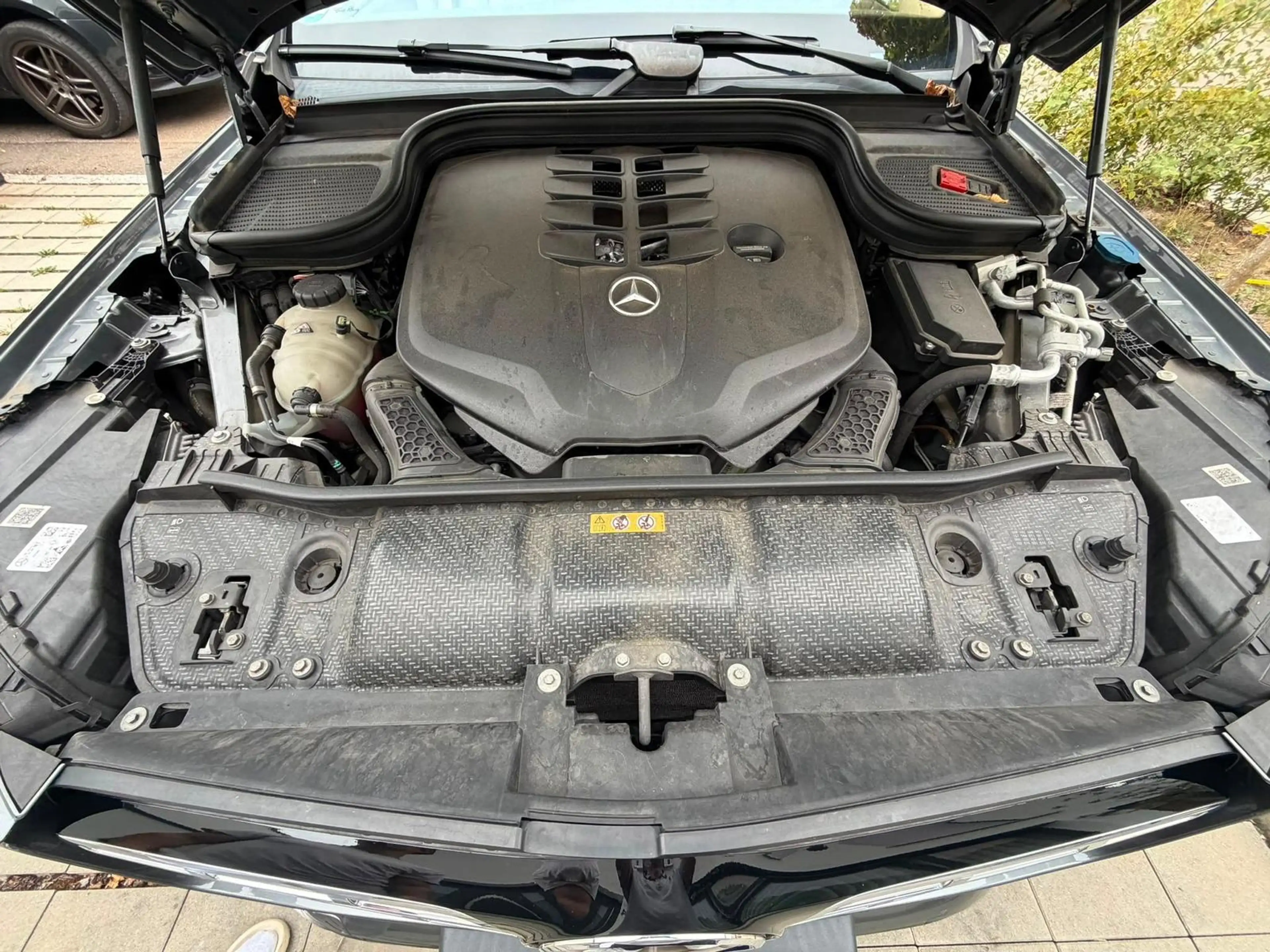 Mercedes-Benz GLS 580 4Matic*VOLL*AMG*SCHECKHEFT*Pano*Thule* — photo 15