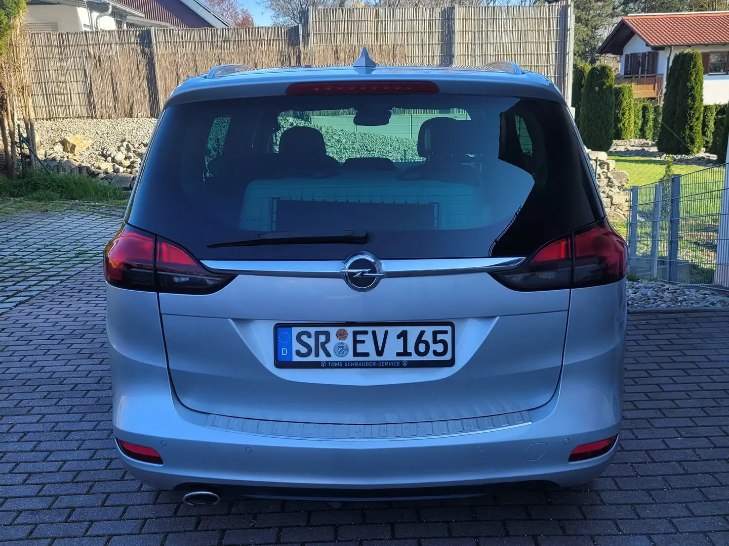 Opel Zafira Zafira+Diesel+2.0+D+(CDTI)+Automatik+Edition Plateado - 1