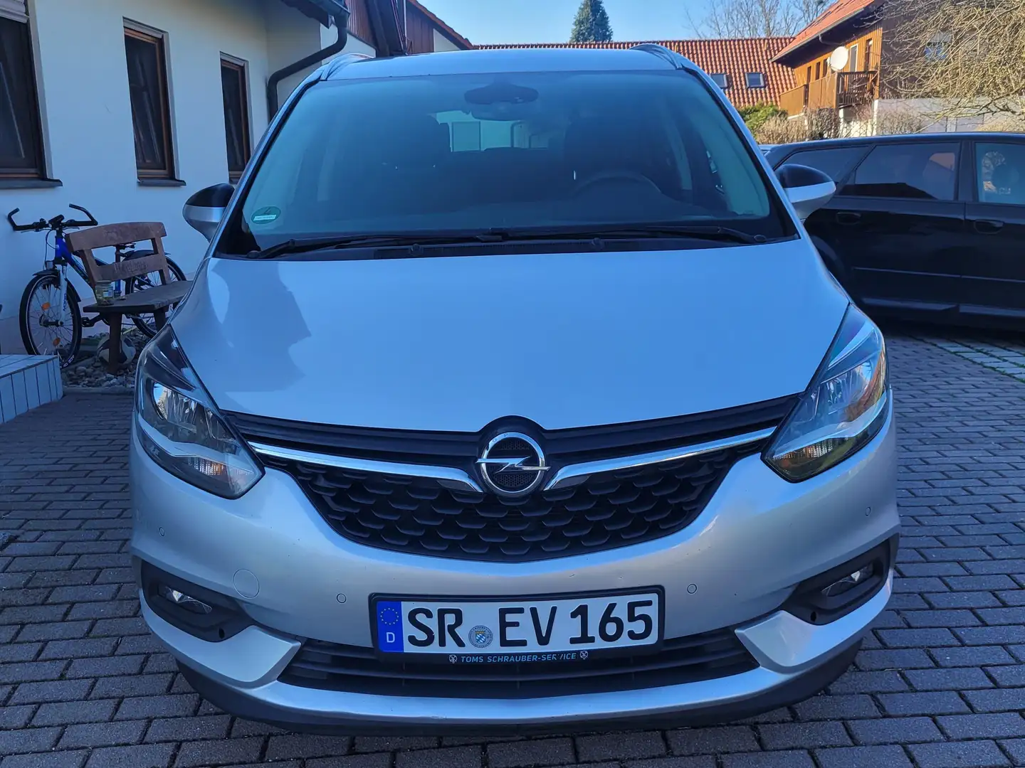 Opel Zafira Zafira+Diesel+2.0+D+(CDTI)+Automatik+Edition Plateado - 2