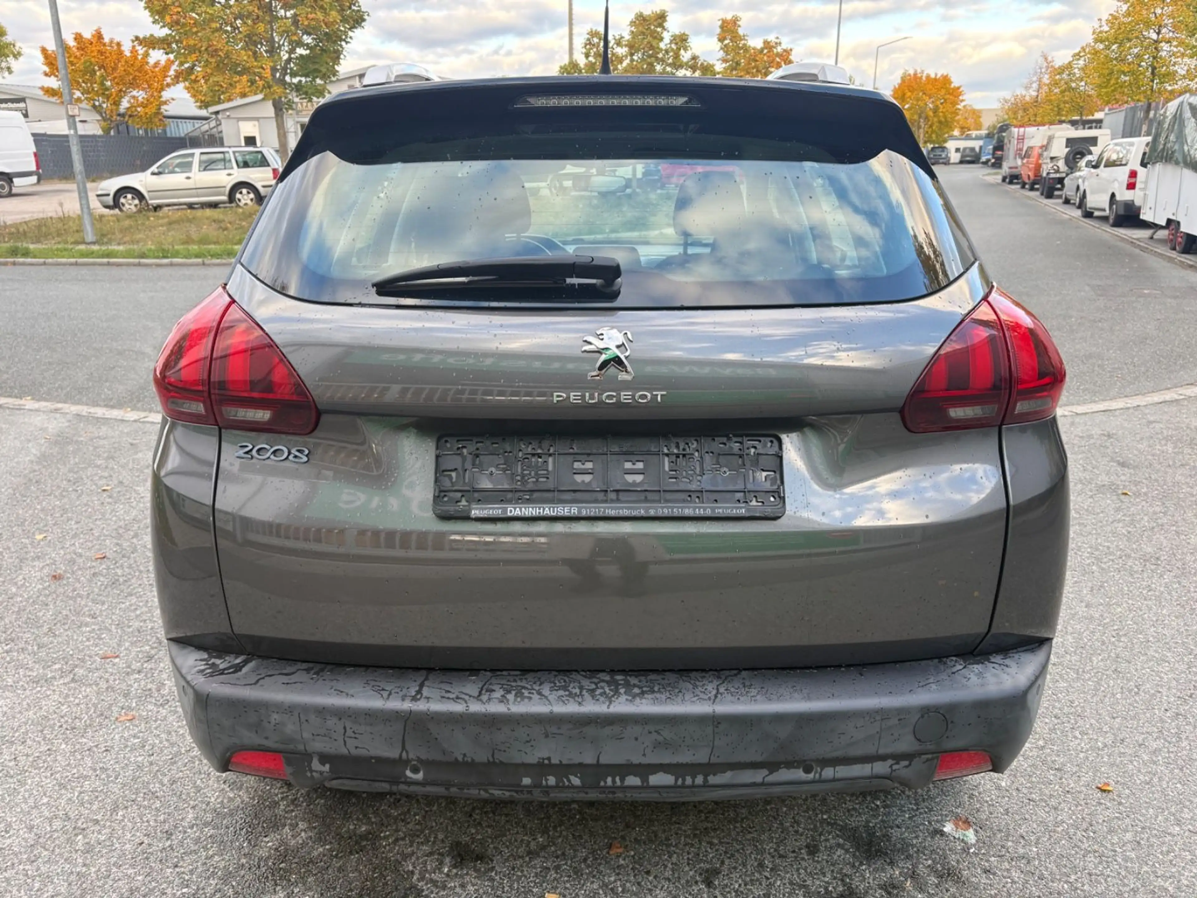 Peugeot 2008 Active*NAVI*KLIMA*PDC*TÜVNEU* — photo 7