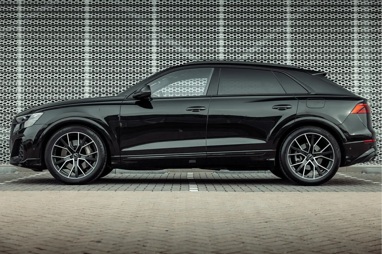 Audi Q8 55 TFSI e 394pk quattro Pro Line S | Panoramadak | Zwart - 2