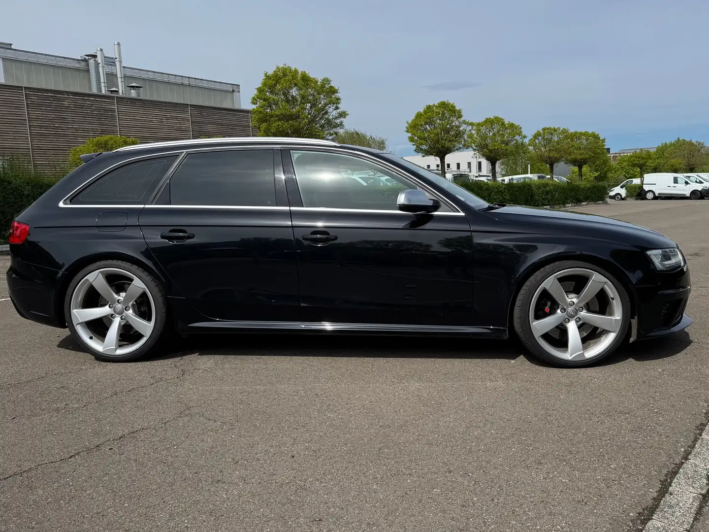 Audi RS4 RS4 4.2 V8 450ch Чёрный - 2