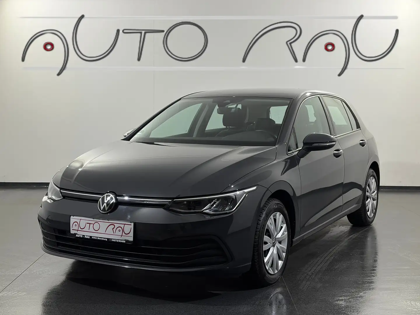 Volkswagen Golf 8 Lim. 2.0 TDI SCR Life Grau - 1