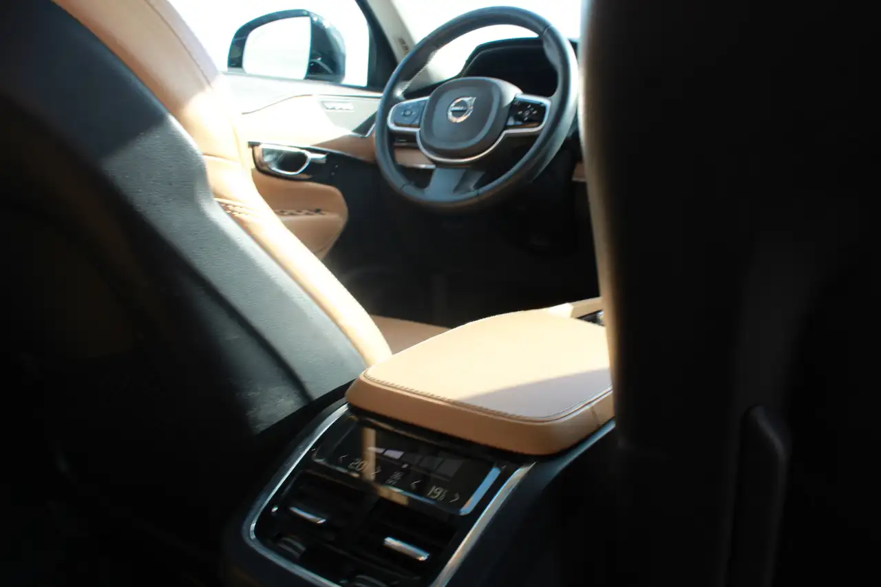 Volvo XC90 снимка Volvo XC90
