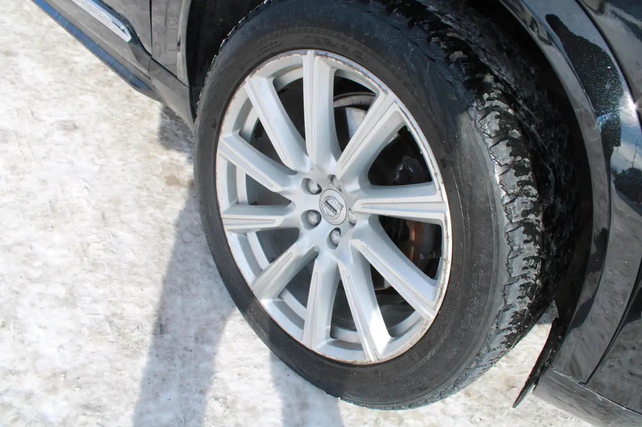Volvo XC90 снимка Volvo XC90