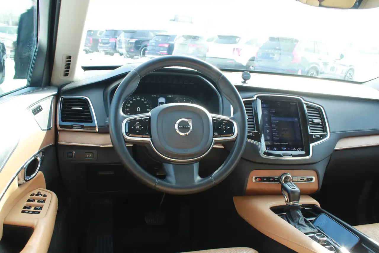Volvo XC90 снимка Volvo XC90