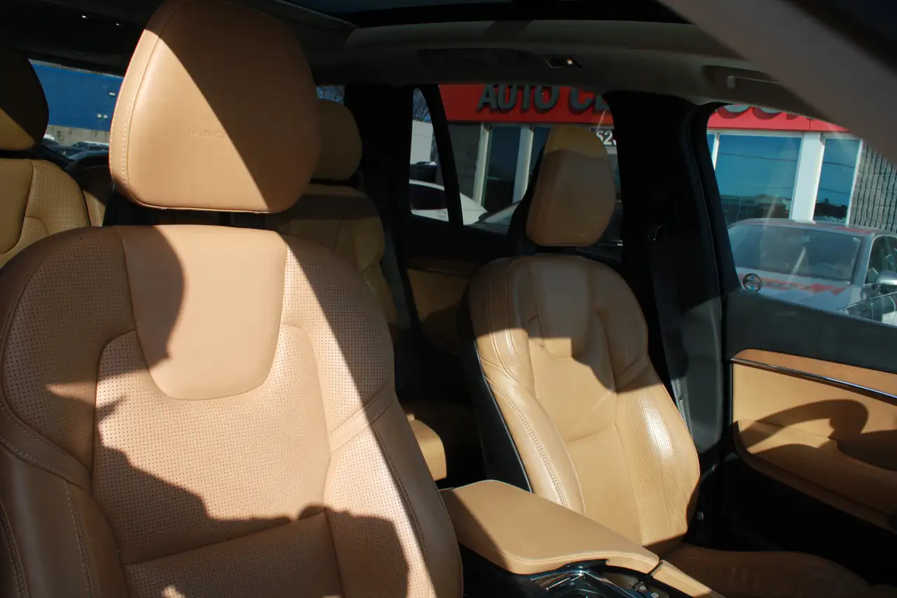 Volvo XC90 снимка Volvo XC90
