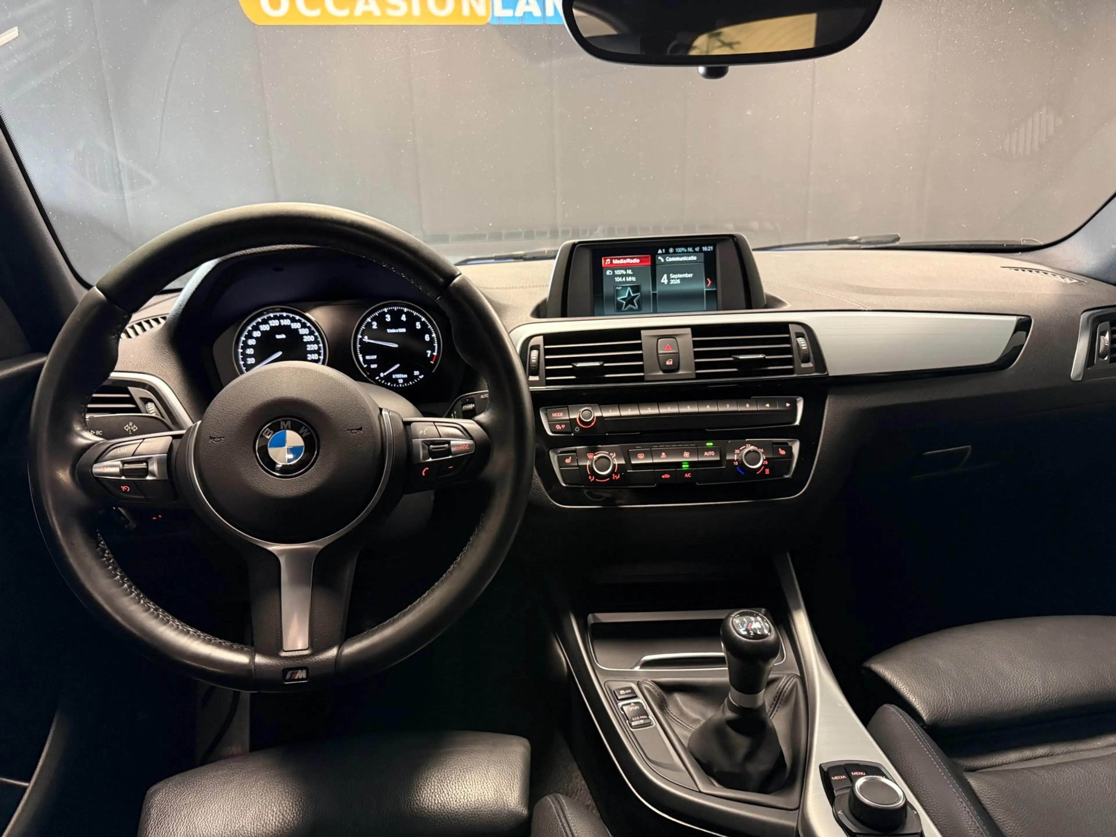 BMW 118 1-serie 118i Edition M Sport Shadow High Executive — photo 11