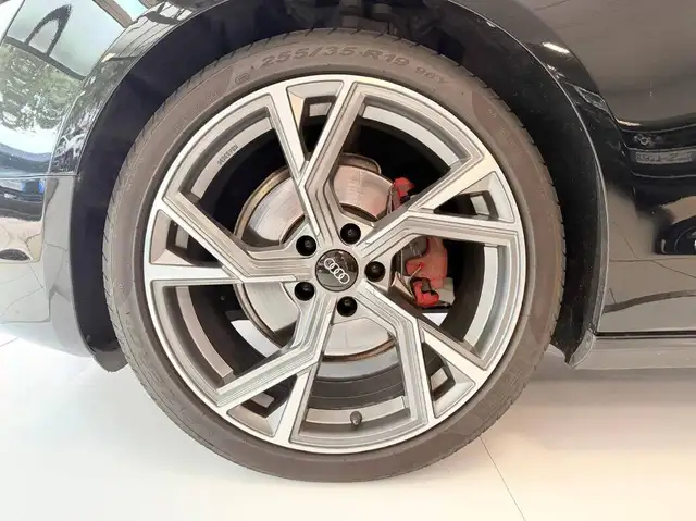 Audi A5 view 9