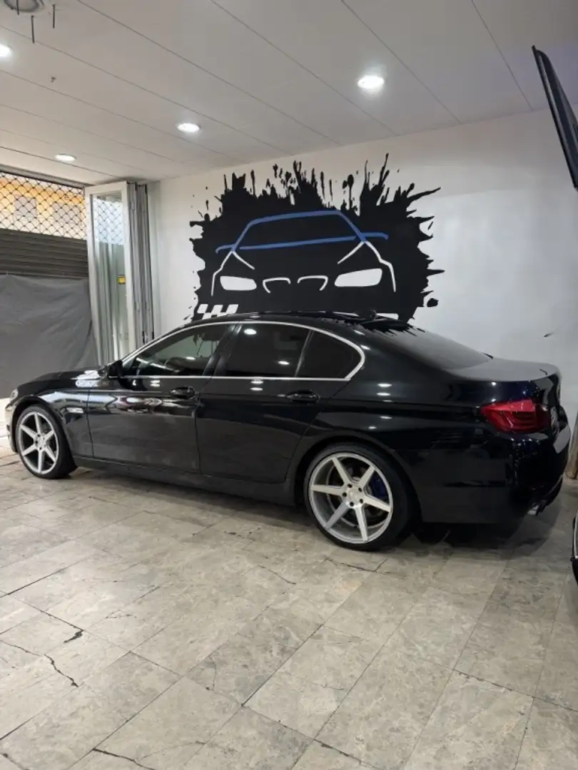 BMW 520 520d ED Essential Edition Negro - 2