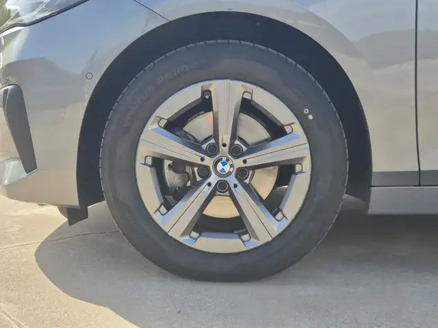 BMW 2 Series view 13