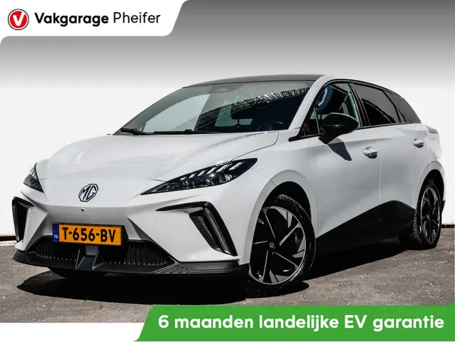 MG MG4 Electric Luxury 64 kWh Warmtepomp/ Stuur+stoelverw