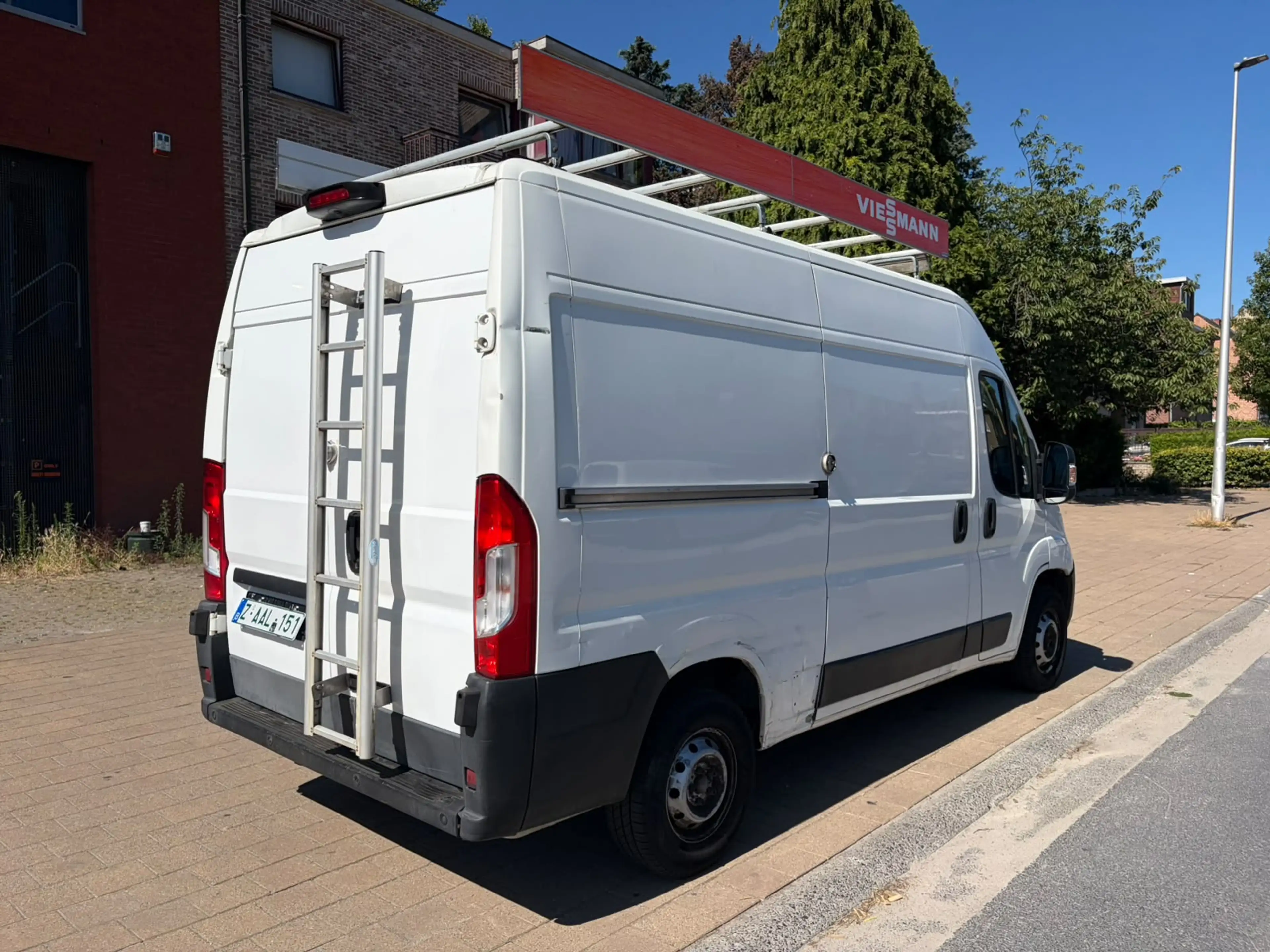 Peugeot Boxer Boxer 2.0 BlueHDi L2H2 Premium S/S — photo 3