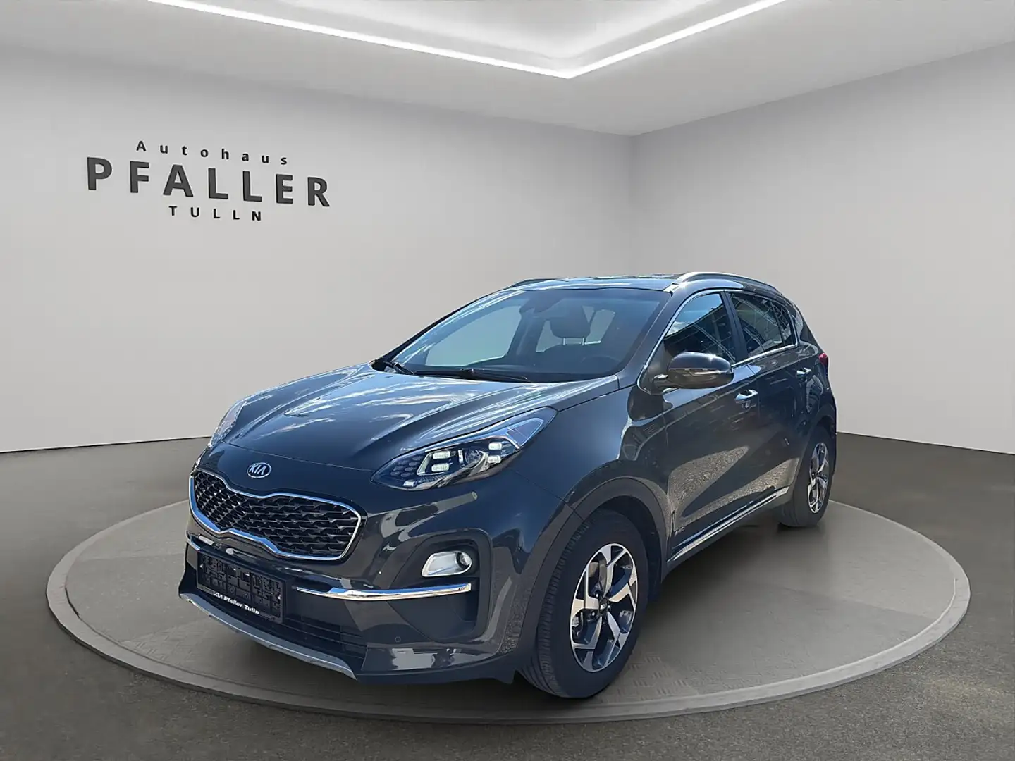Kia Sportage 1,6 CRDI AWD Gold DCT Silber - 1