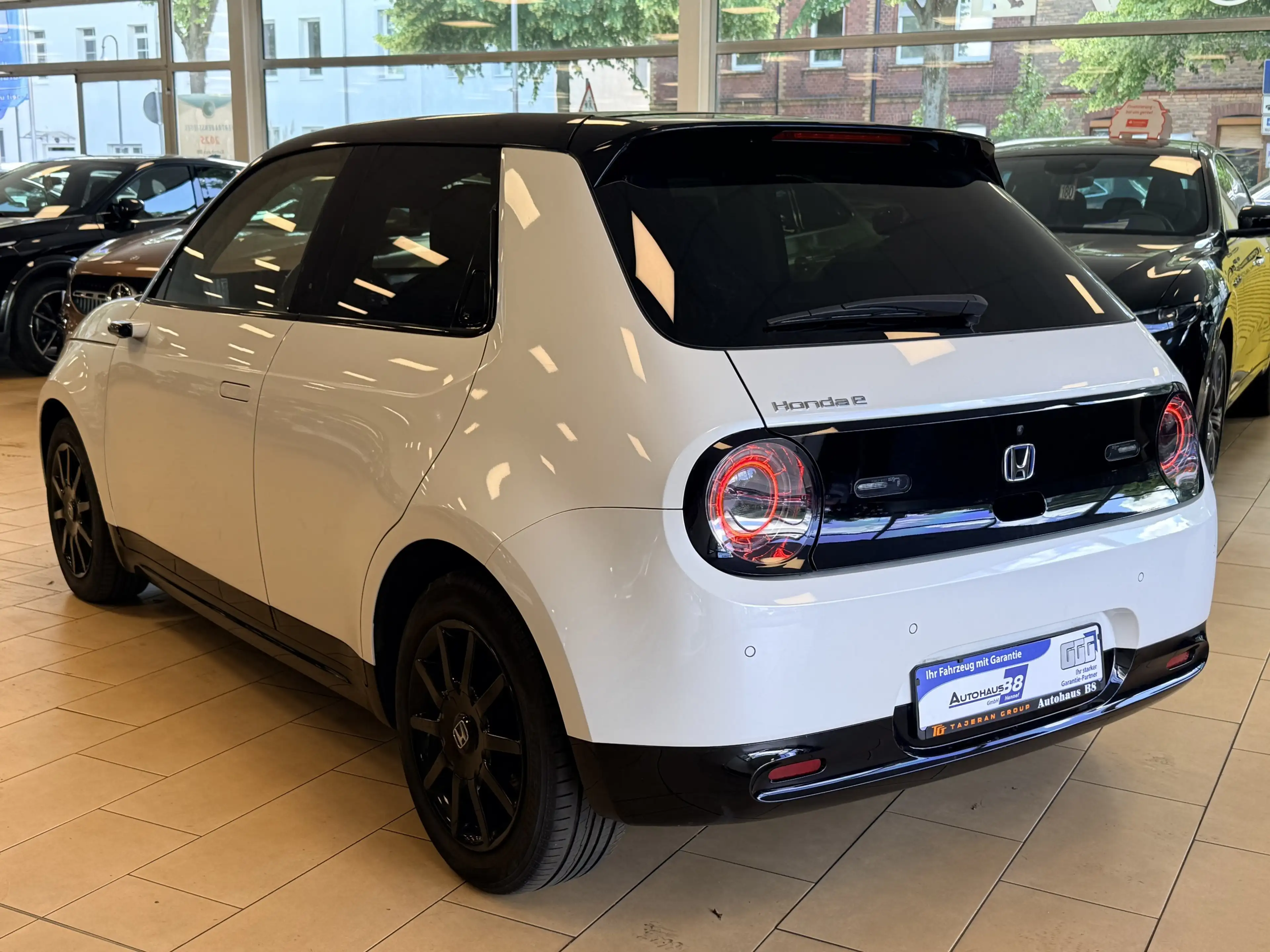 Honda e Pano*ACC*beifahrer Display*CAM*SHZ*ST-Heiz*LED — photo 7