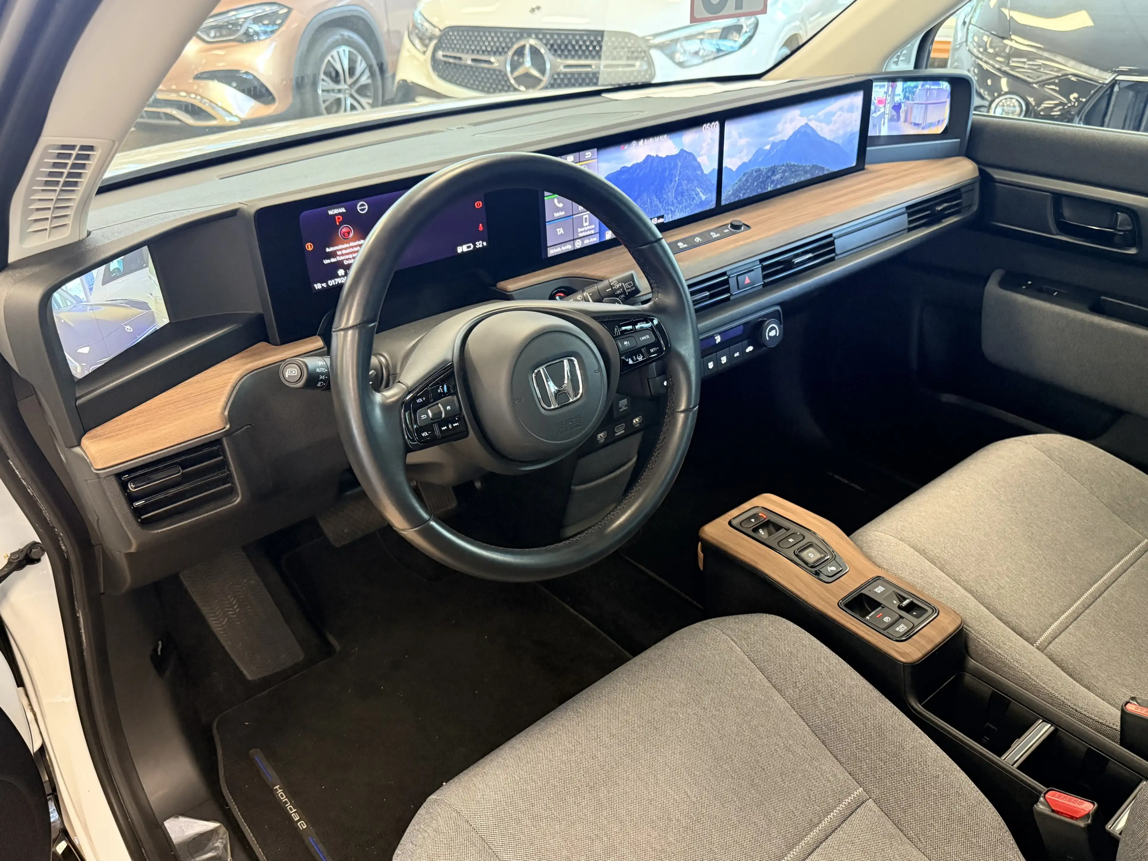 Honda e Pano*ACC*beifahrer Display*CAM*SHZ*ST-Heiz*LED — photo 9