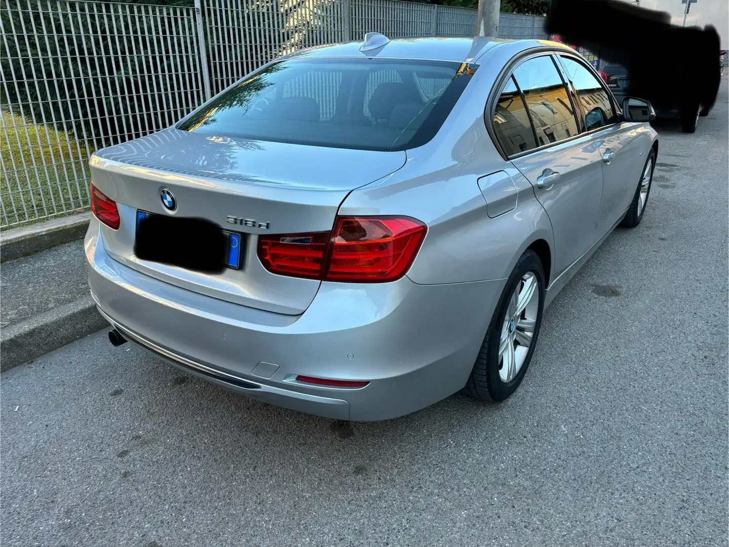 BMW 318 318d Sport F30 no M - 2
